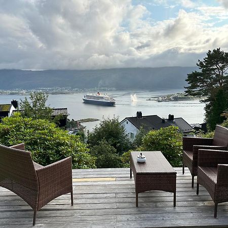 Great Place With View To The Mountains And Fjord Олесунн Екстер'єр фото