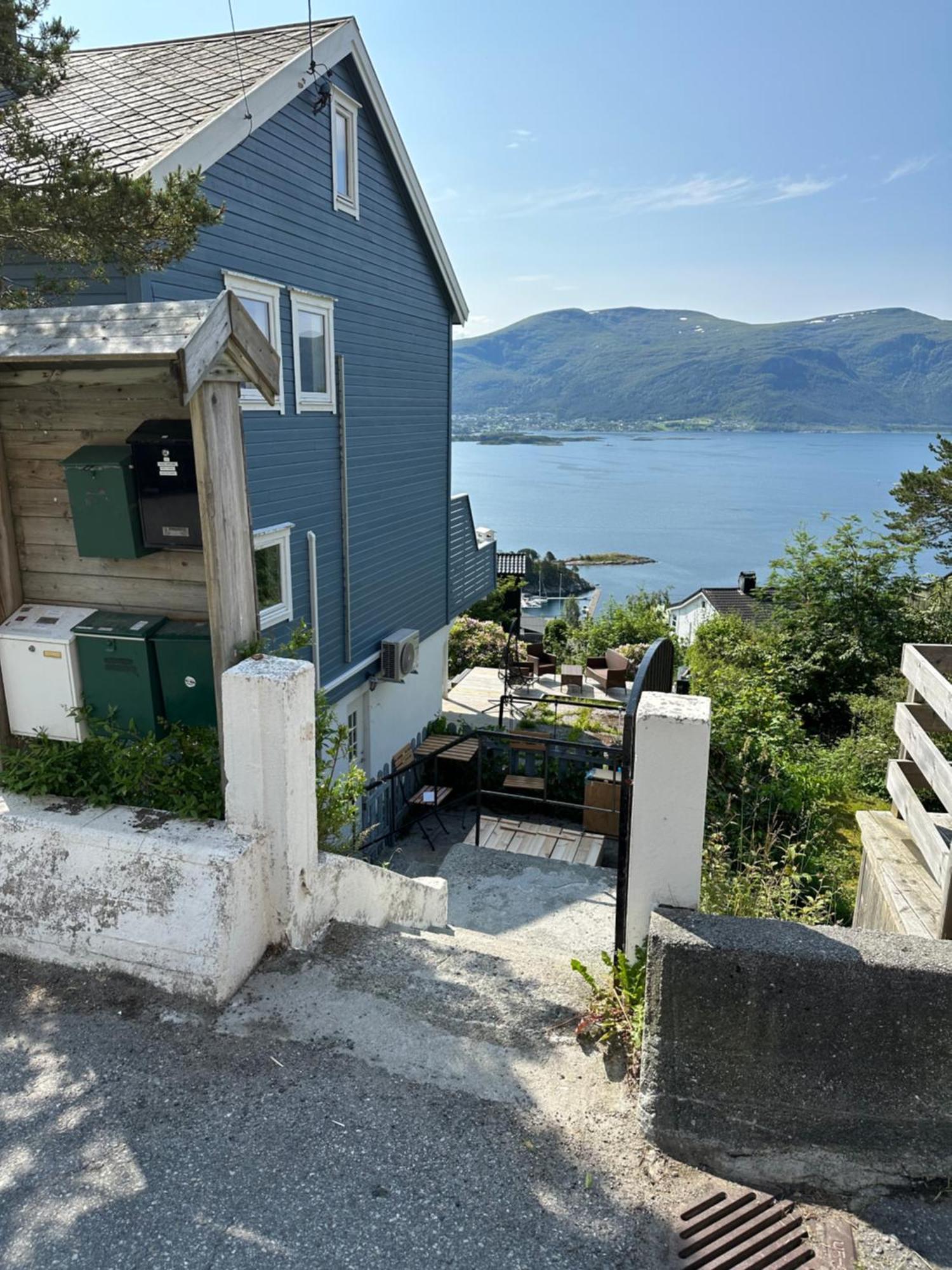 Great Place With View To The Mountains And Fjord Олесунн Екстер'єр фото